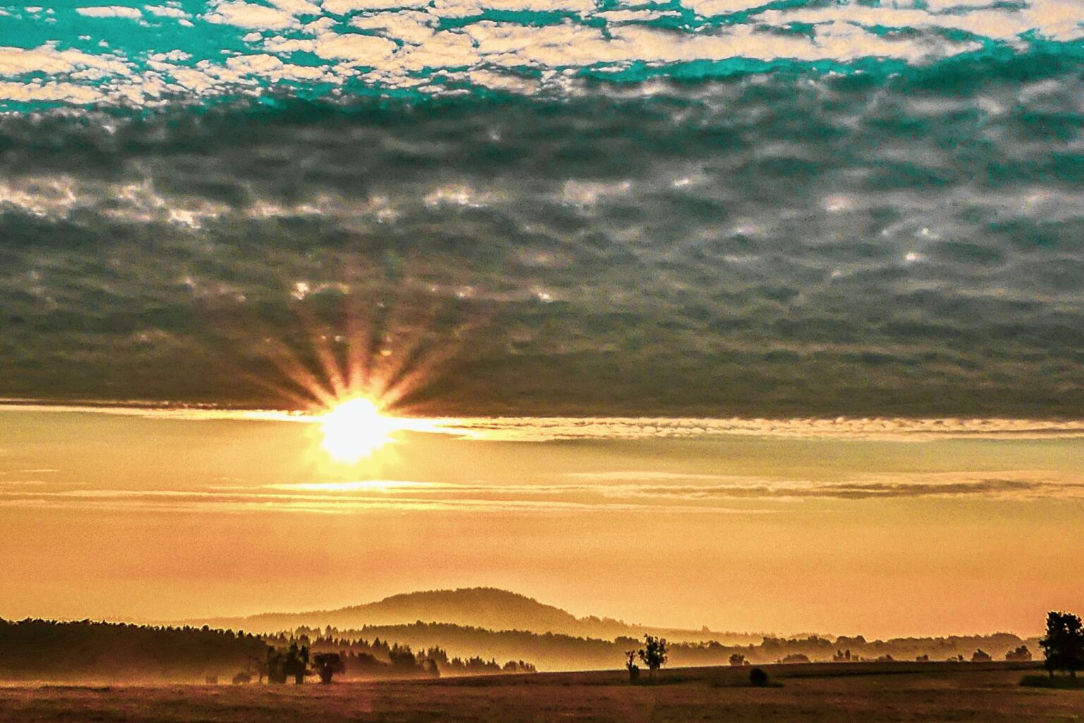 Sonnenaufgang im Osterzgebirge